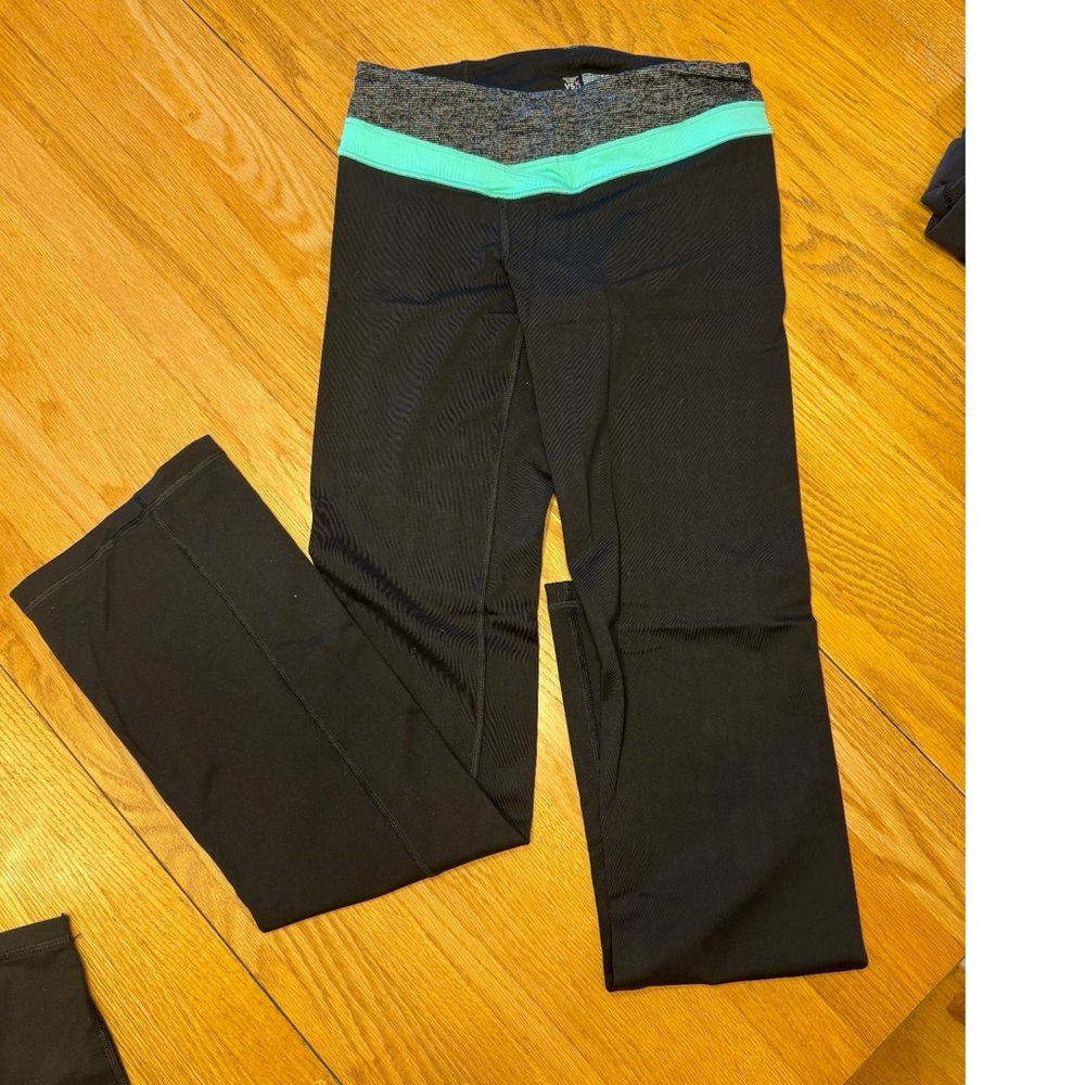 Victoria secret Yoga pants size small Long